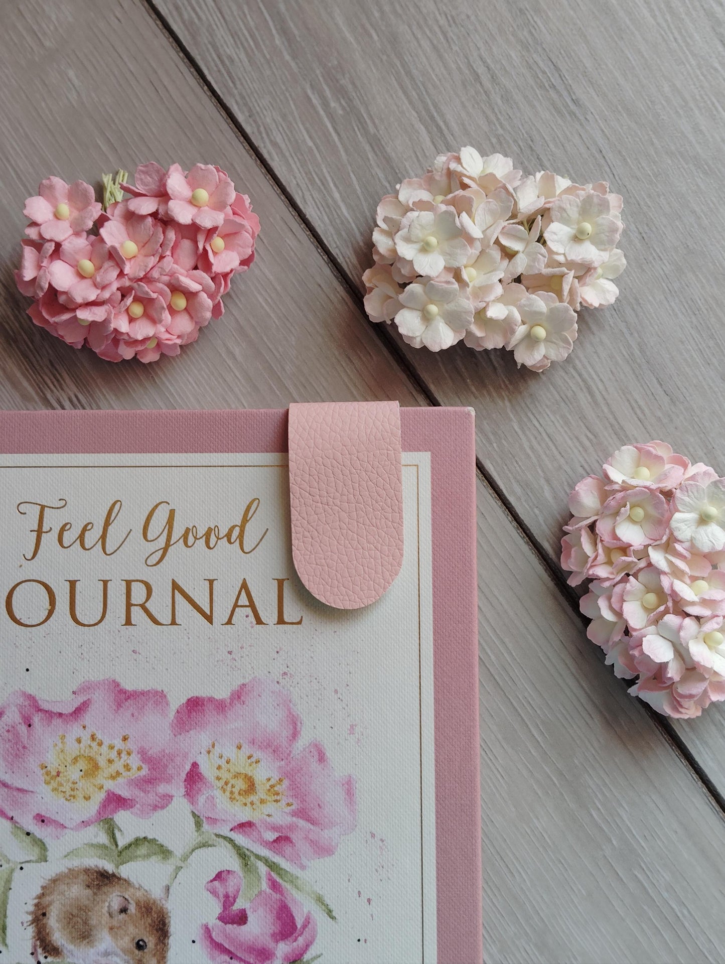 Magnetic bookmarks, leatherette bookmarks, plain pink and green, book lovers gift, thank you teacher gift, gifts for him and her