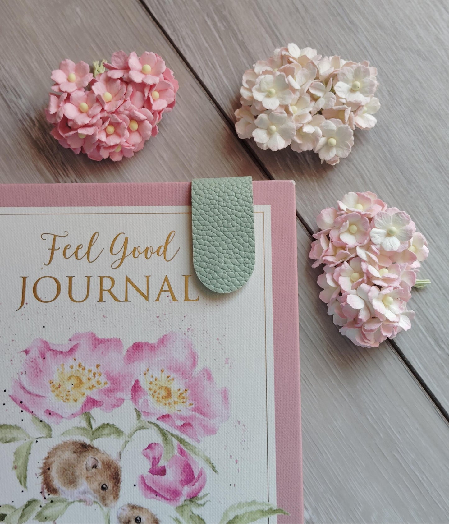 Magnetic bookmarks, leatherette bookmarks, plain pink and green, book lovers gift, thank you teacher gift, gifts for him and her