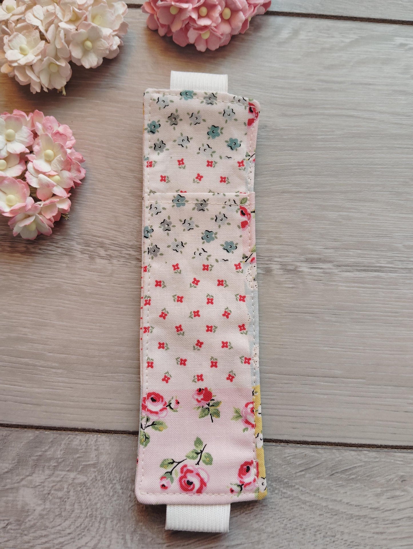 Pen holder/pouch, Journal Pen Holder, Pencil Holder, Pen Holder for Journal, Fabric Pen Holder, Diary Pen Holder, Pen Holder for Notebook